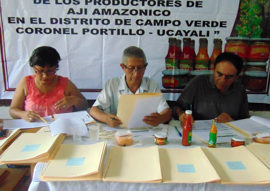 Proyecto-en-Pucallpa-realizo-evaluacion-de-productores-de-aji